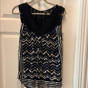 Lucky Brand Sleeveless Navy and White Zigzag Blouse
